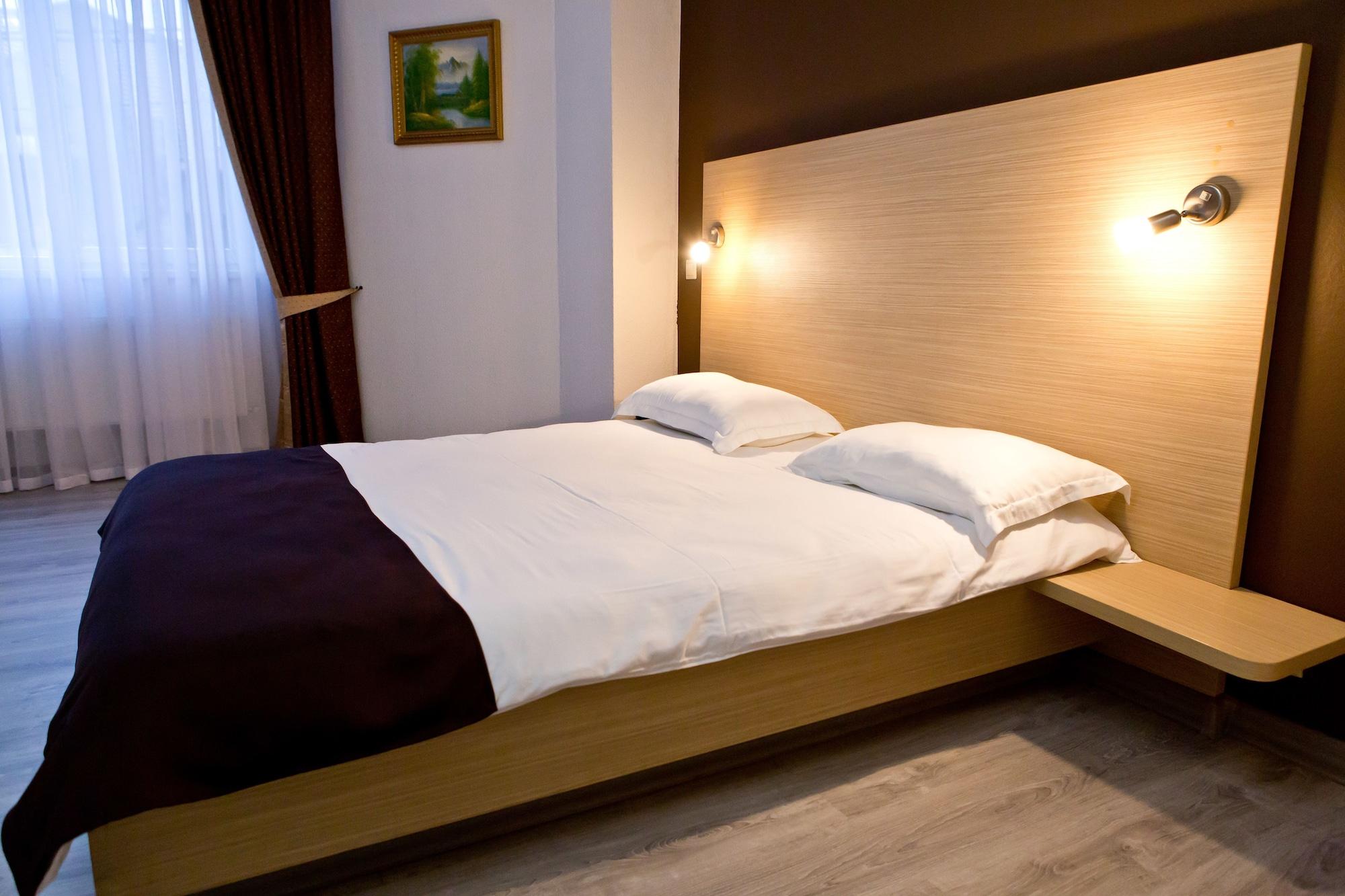 Hotel Olsi Кишинёв Экстерьер фото